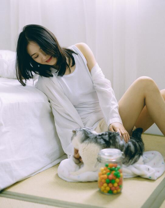 艳妇厨房激情偷换-一女被两男吃奶添下A片V - 小鸡AV影音先锋18av在线电影