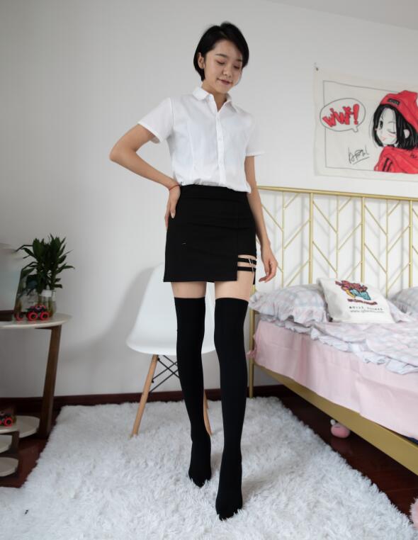 老师h口漫画全彩无遮盖-黄漫无遮挡 - 小鸡AV一级黄色图片