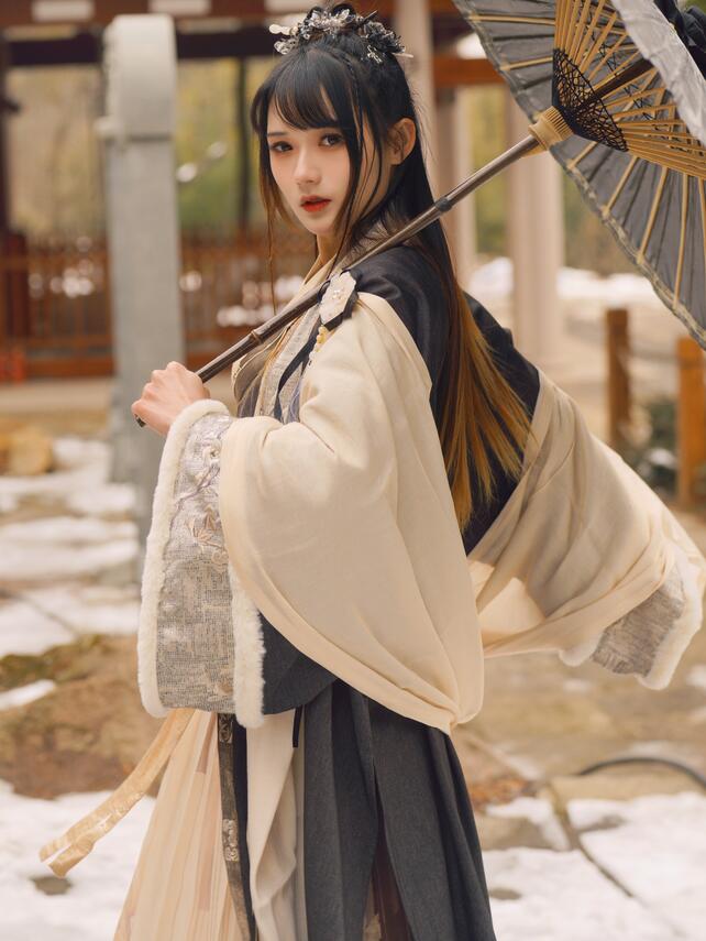 久久久综合香蕉尹人综合网-内衣办公室1～3无修版动漫 - 小鸡AV干欧美