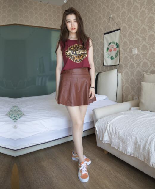 迷人的女教师-伊人久久国产精品 - 小鸡AV国产区视频在线