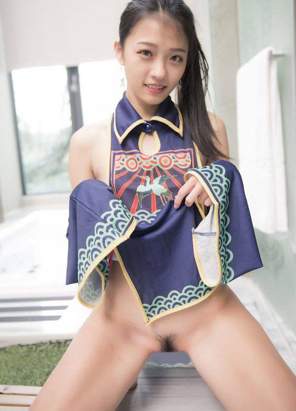 人人澡人人澡人人澡-国模娜娜扒开嫩木耳 - 小鸡AV高h黄全肉一女n男暗卫