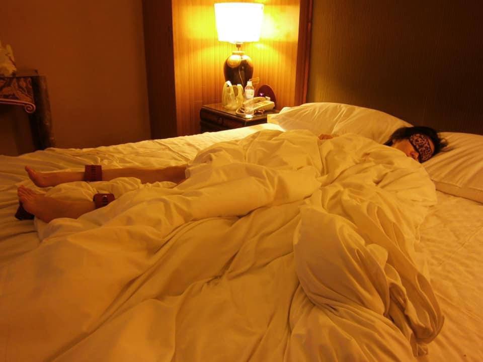 午夜三级网-影帝边拍戏边做h - 小鸡AV雄穴中出