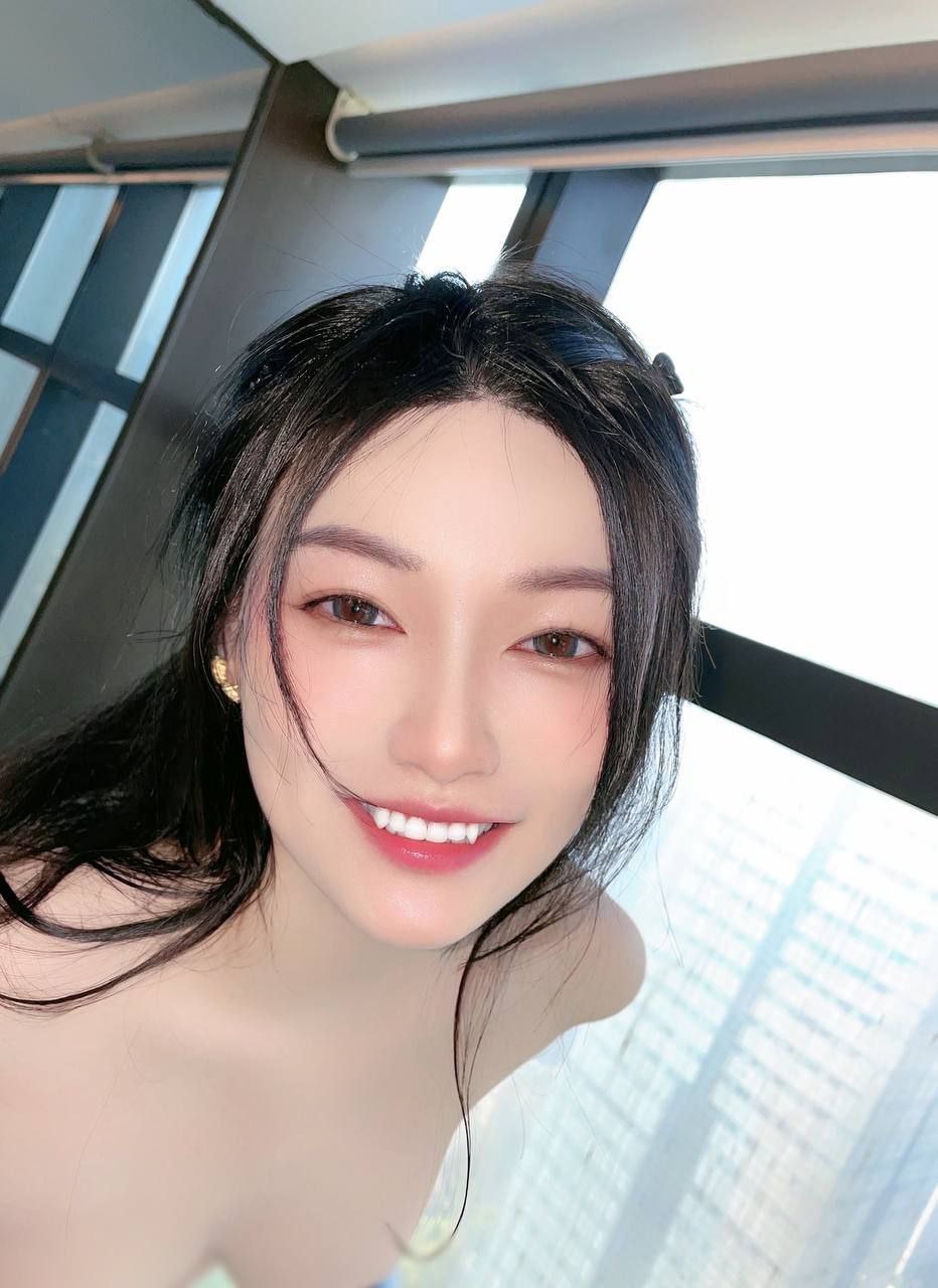 丰满少妇黑森林A片