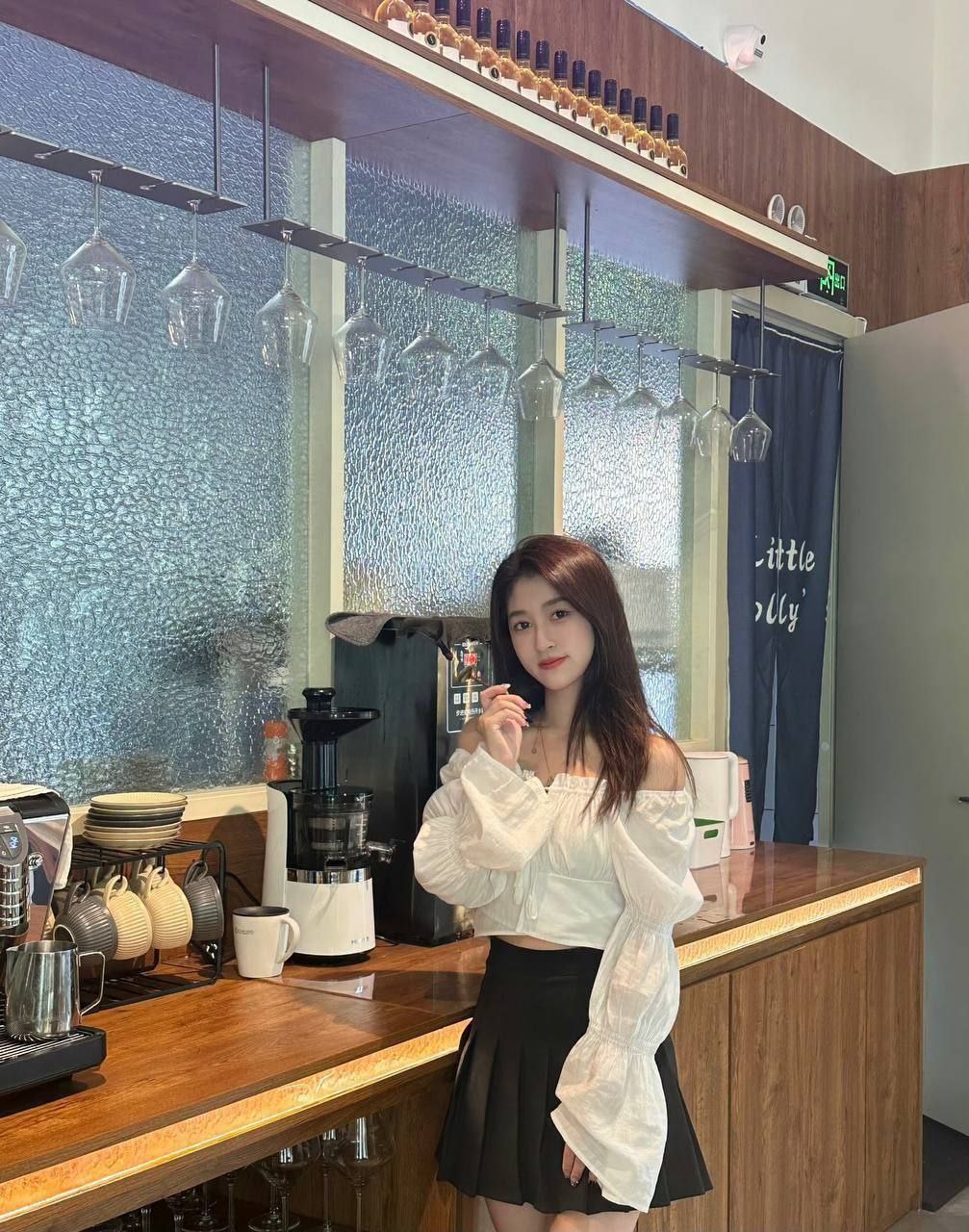 特黄a大片免费视频-亚洲成av人影院 - 小鸡AV国产乱论视频