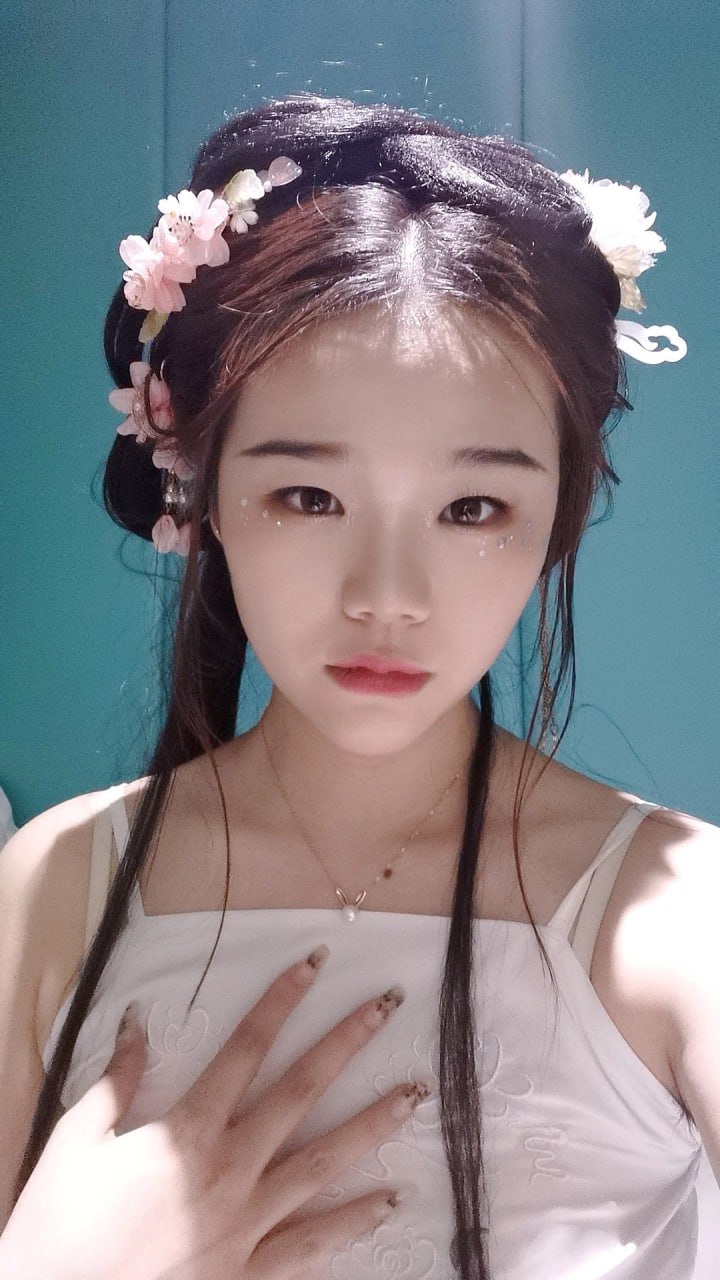 被脔日常H苏苏NP-美女裸露双奶头与尿口的图片 - 小鸡AV性生交片免费无码看人