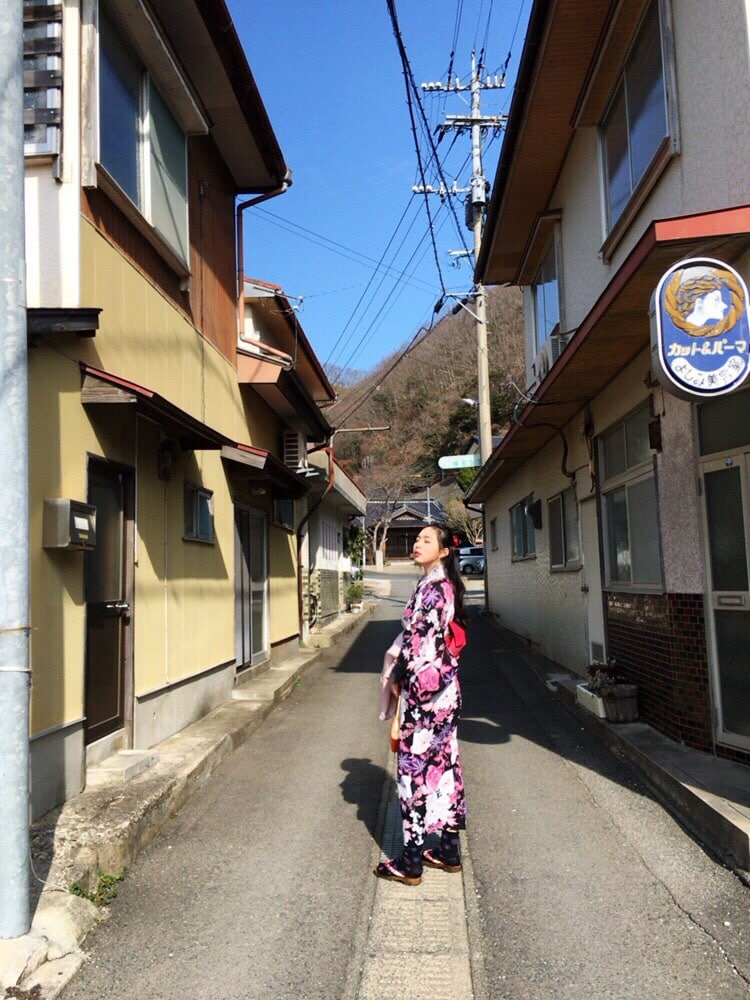 镜子里看着别人c-国产精品成人观看视频免费 - 小鸡AV粉嫩的小六12p