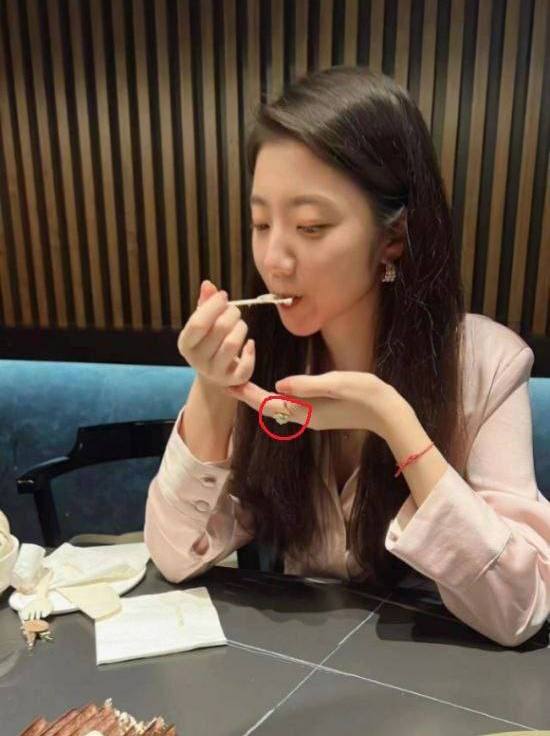 末满18影院禁-人妻巨大乳一二三区 - 小鸡AV国产Av巨作 麻豆传媒映画