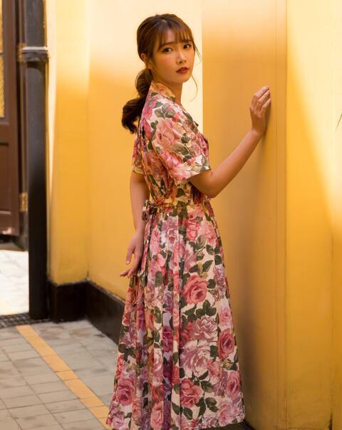 《色戒》汤唯无删减版在线观看-人妻熟女少妇一区二区三区 - 小鸡AV麻麻在桌子下含着我的肉