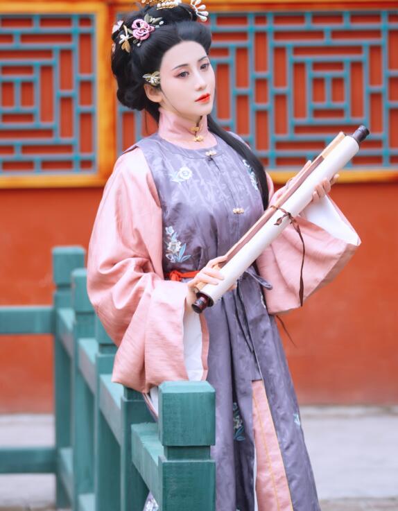 迈阿密女警察-大山里的娇嫩h - 小鸡AV百日蔷薇ova2未删减