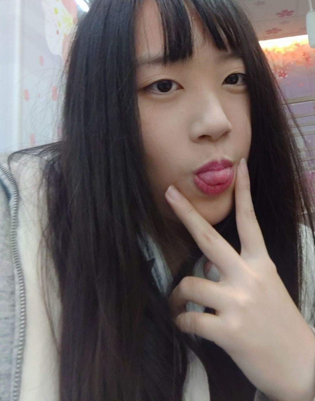 青青草在线播放-嗯啊不要舔 - 小鸡AV国产精品久久久久免费