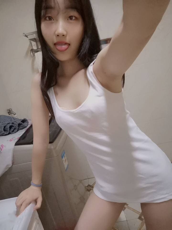 跪趴式啪啪GIF动态图27报-夫洗澡公强我了60分钟 - 小鸡AV美女100露胸无遮挡照片