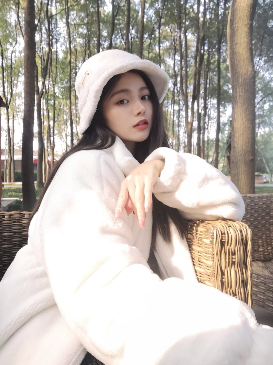 免费无码AV色情在线-亚洲综合AV色婷婷五月蜜臀 - 小鸡AV韩国产理伦片在线观看