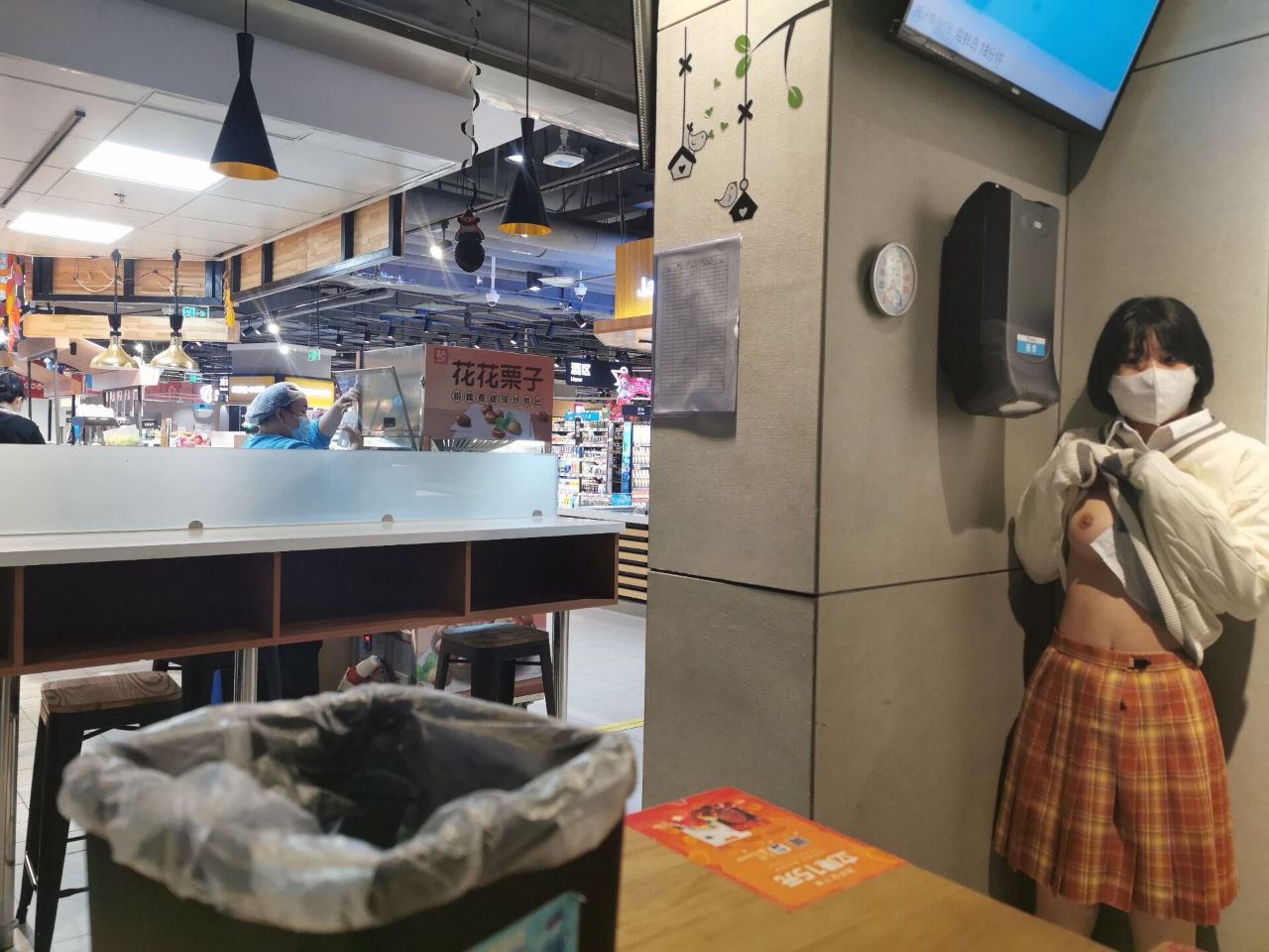 久久精品WWW人人爽人人-无码人妻熟妇AV又粗又大A片 - 小鸡AV三个老外与一女做爰视频