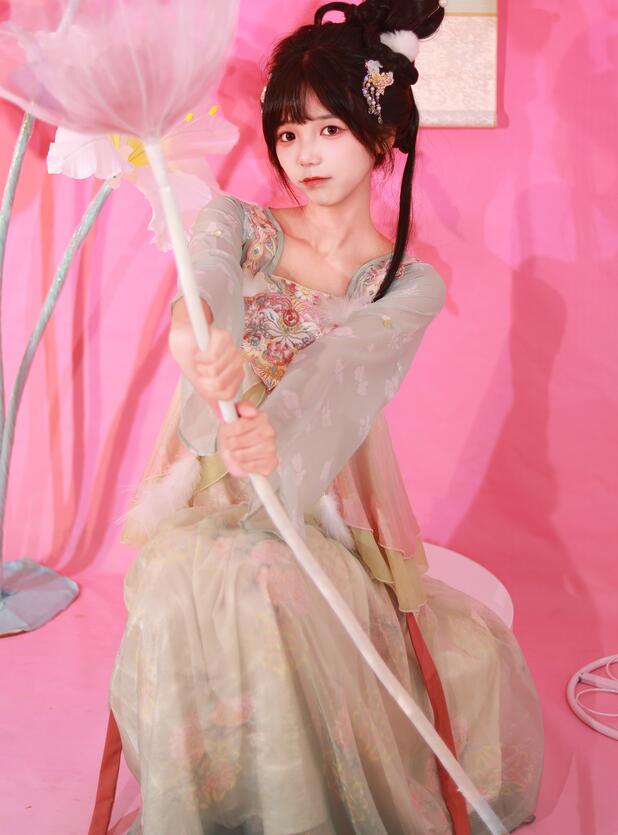 法国色情HD巜安娜情欲史-大胸美女脱内衣黄网站 - 小鸡AV欧美黑人一区二区三区免费A片