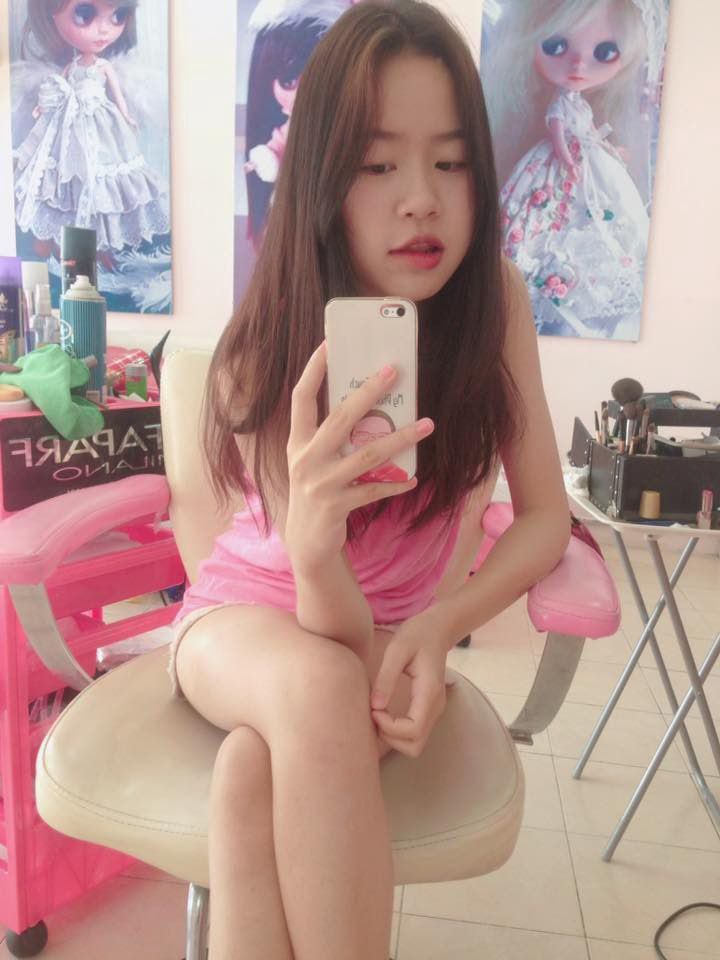 被男人添B超爽视频免费-国产人妻人伦精品836700 - 小鸡AV小受被多男摁住灌浓精A片