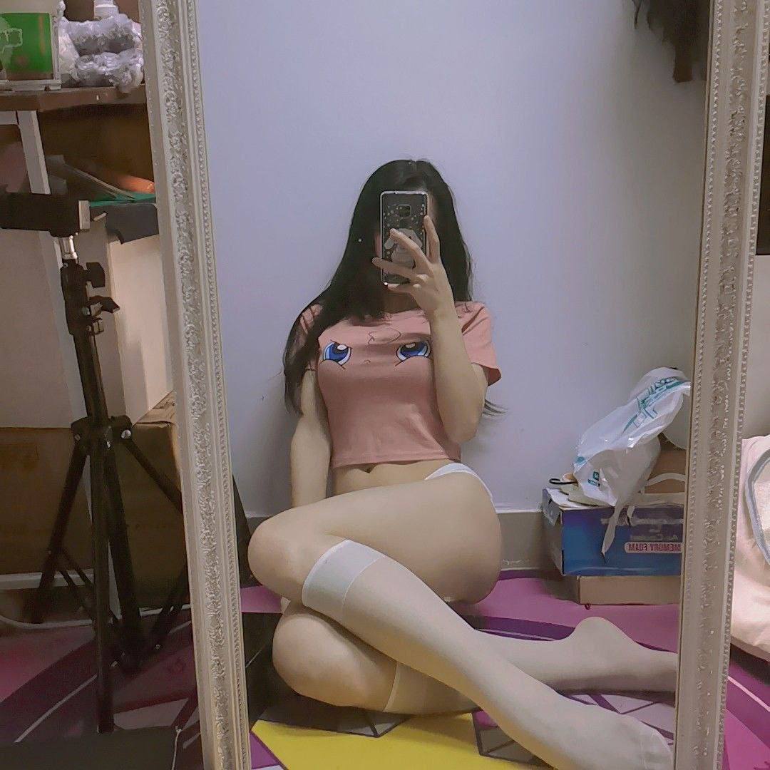 《丰满的女邻居》韩国-很详细的肉肉床文过程片段 - 小鸡AV少妇浴室精油按摩2