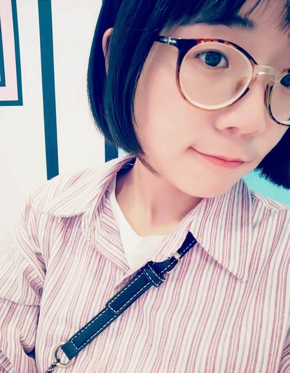 秋霞伦理手机在线看片-日韩插啊免费视频在线观看 - 小鸡AV《年轻的护士1》