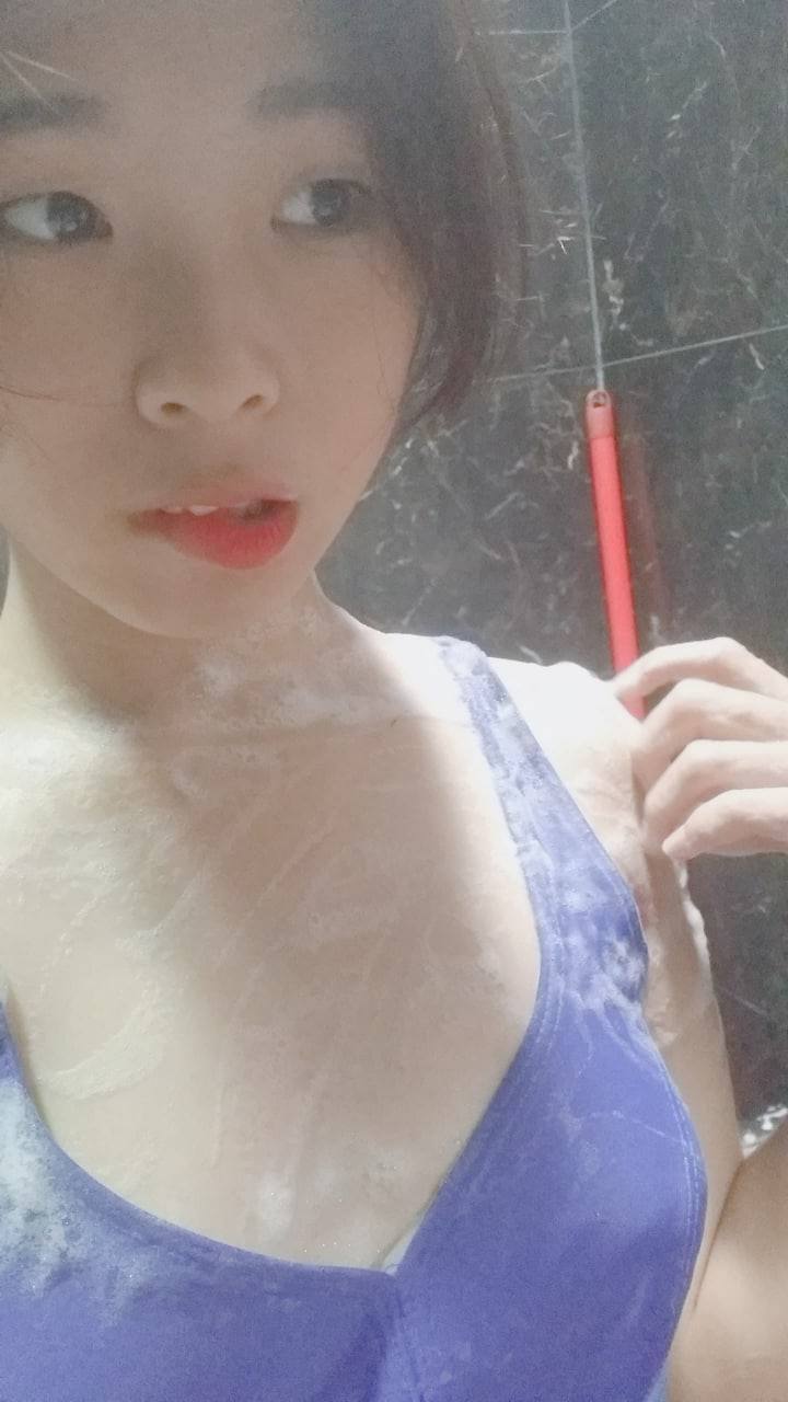 被滋润的娇妻疯狂呻-又色又爽又黄又刺激的免费软件 - 小鸡AV欧美韩日在线