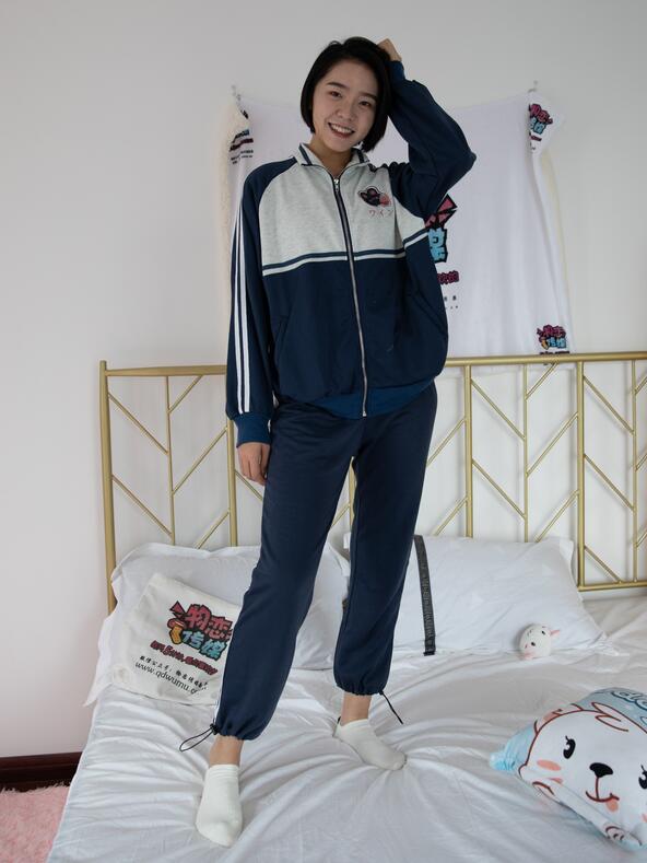 大尺度做爰啪啪床戏男人漫画-国产乱人伦AV麻豆网 - 小鸡AV老师的丰满大乳奶水四溅