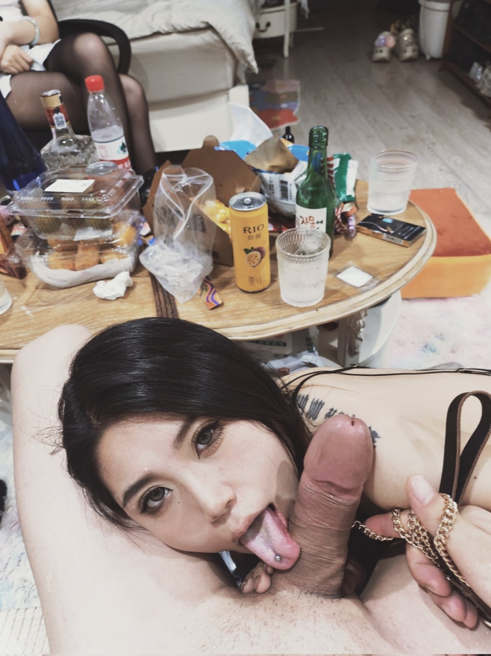 亚洲国产成人久久午夜-艳妇乱肉txt下载 - 小鸡AV夫妇野外交换全过程bd高清