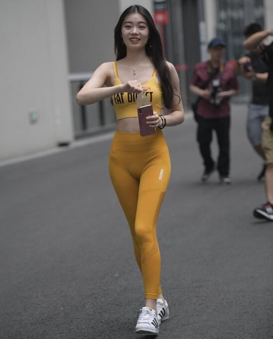 曰本女人牲交视频免费-巨大乳首に揉んで乳搾り - 小鸡AV午夜天堂一区人妻