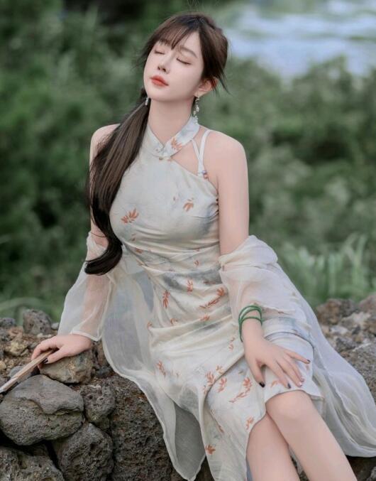 久久精品影视-少妇射精高谢小说 - 小鸡AV肉肉写得很细致的床戏