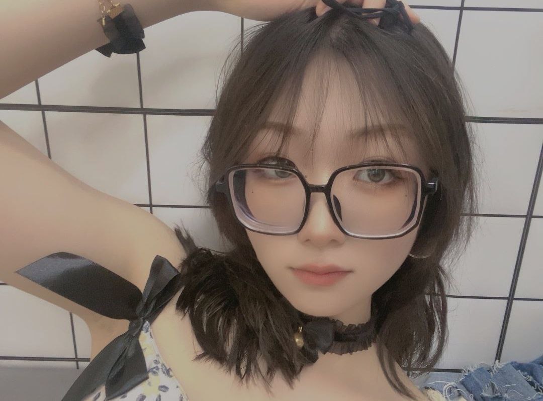 FREE性丰满白嫩白嫩的HD-亚州日本乱码一区二区三区 - 小鸡AV国产精品免费一级在线观看