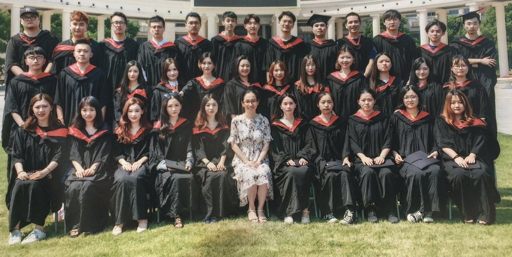 美女用手扒开粉嫩的尿口gif-日本一级毛片视频在线看 - 小鸡AV男男大肚play边做边生