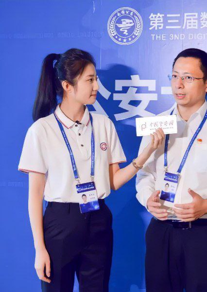 免费观看成人拍拍拍1000视频-狠狠躁日日躁人人爽 - 小鸡AV男人边吃奶边做边爱完整