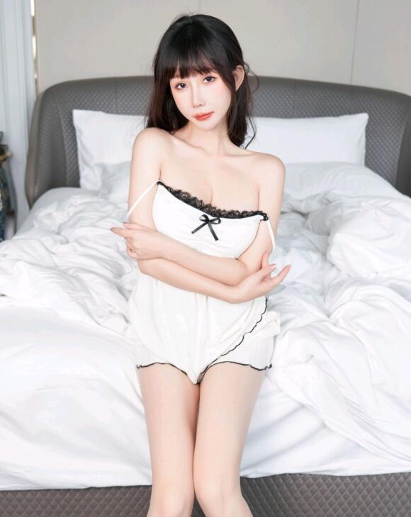 耽美高黄文-国产欧美精品一区二区三区四区 - 小鸡AV久久青青草原精品国产不卡