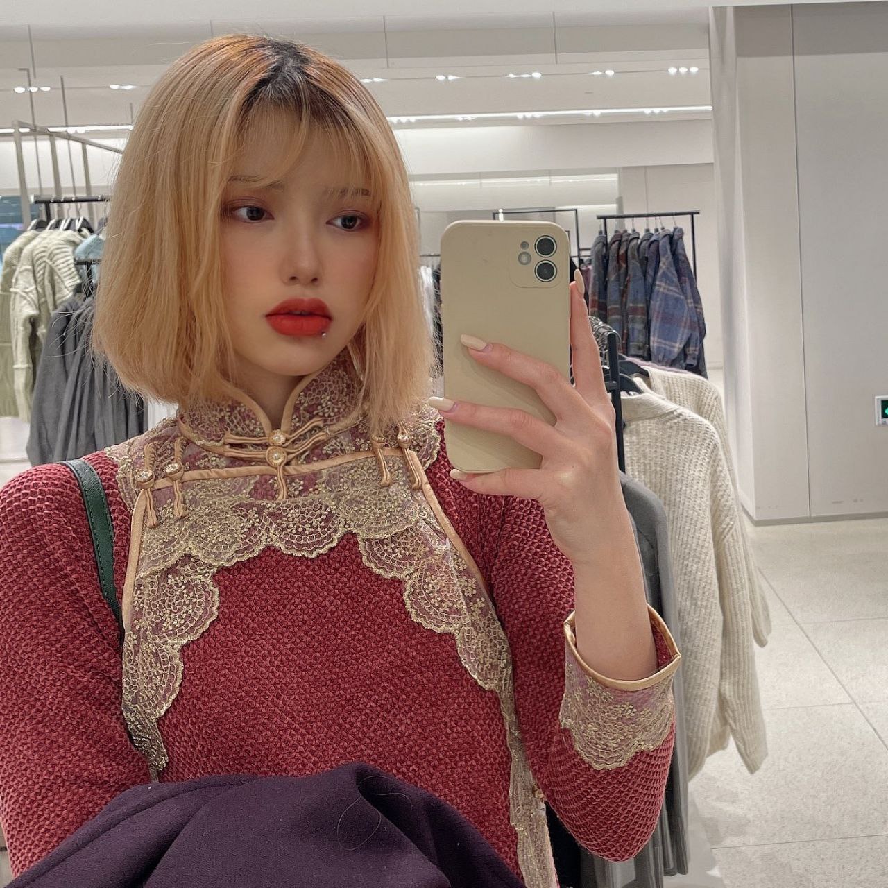 亚洲成AV人片一区二区三区