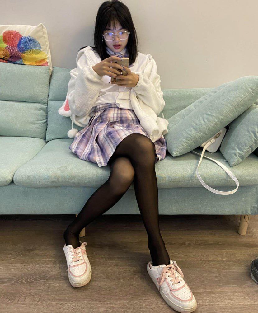 巜年轻的公和我做愛BD-扒开粉嫩小泬舌头伸进去视频 - 小鸡AV男生用J桶女生P