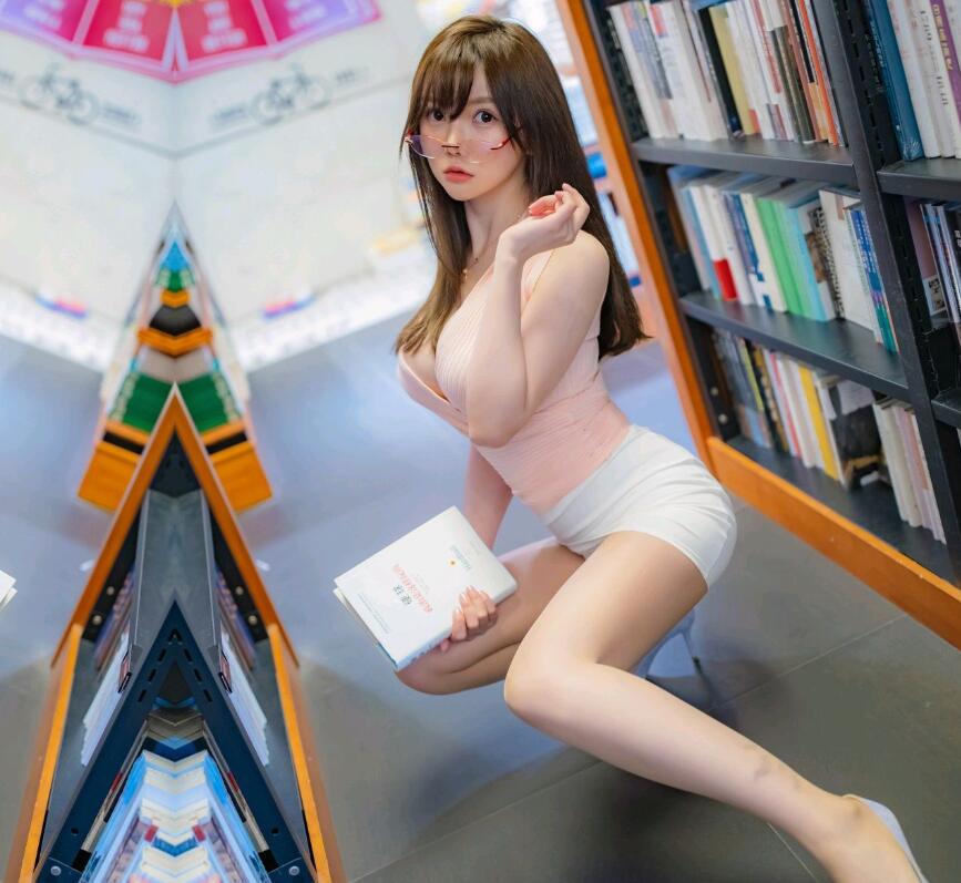 人妻仑乱少妇A片-国产女人毛片好多水 - 小鸡AV免费看黄色一级