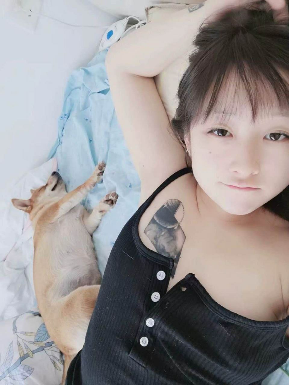 大尺度做爰啪啪床戏男人漫画-国产乱人伦AV麻豆网 - 小鸡AV老男人把舌头伸进我下面