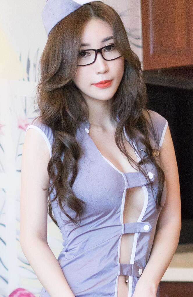 色戒 未删节版-刺激的三P交换小说 - 小鸡AV饱满大乳欲妇乱小说