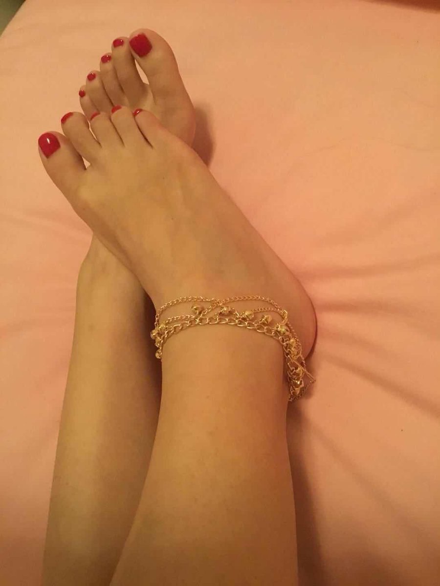 被脔日常H苏苏NP-美女裸露双奶头与尿口的图片 - 小鸡AV又黄又刺激的网站