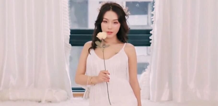 亚洲一区二区中文字幕-亚洲第一红杏精品久久 - 小鸡AV欧美va亚洲va香蕉在线