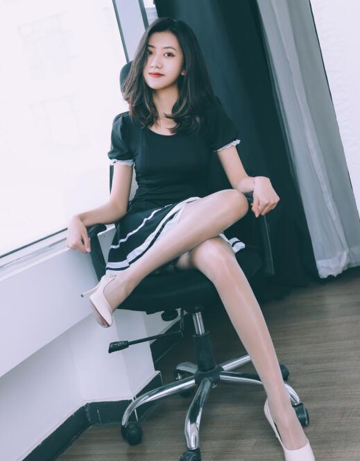 中文字幕AV久久一区二区