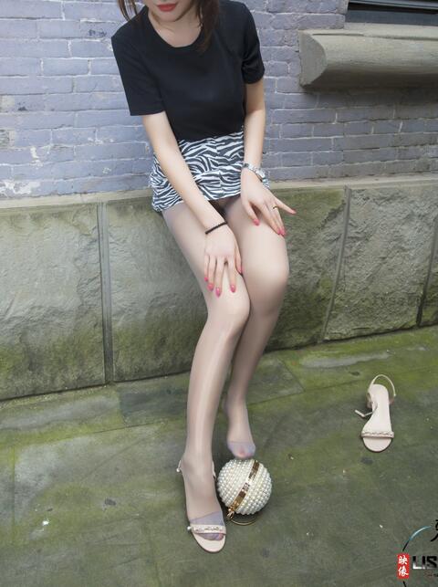 办公室强奷漂亮少妇视频