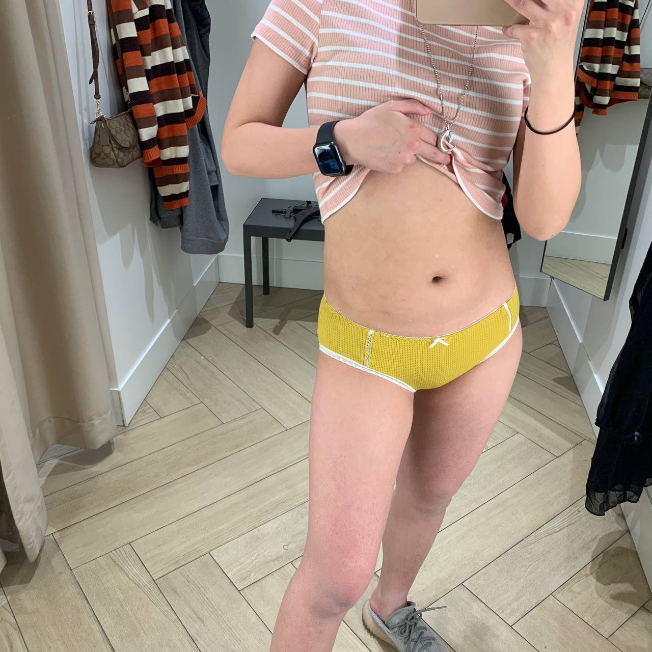 伊人网伊人影院-黄色大片久久 - 小鸡AV久久免费国产视频