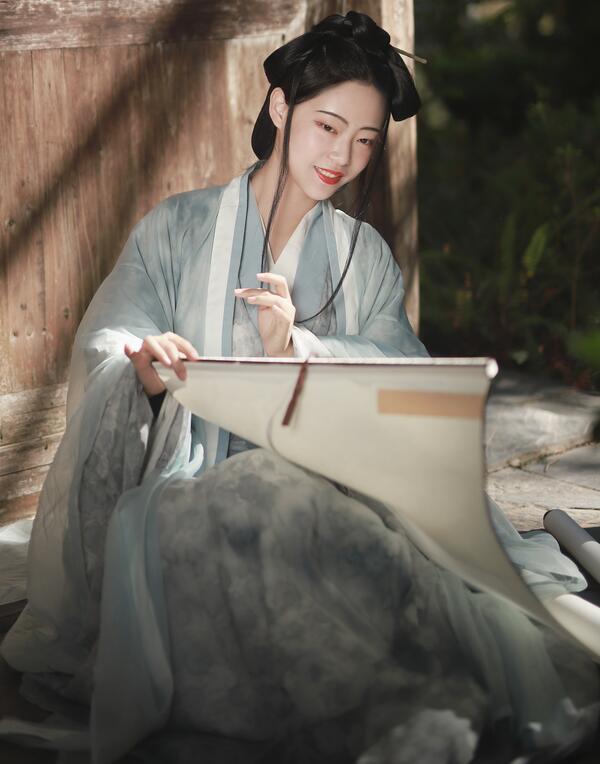 引诱亲女乱文合集-久久精品国产99久久久 - 小鸡AV2022中文字字幕久亚洲