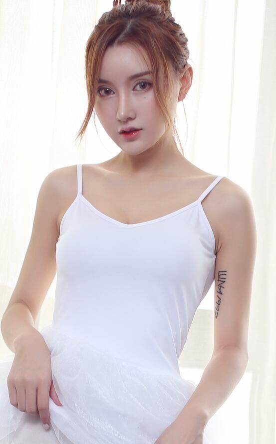 末满18影院禁-人妻巨大乳一二三区 - 小鸡AV一级特黄爽大片刺激