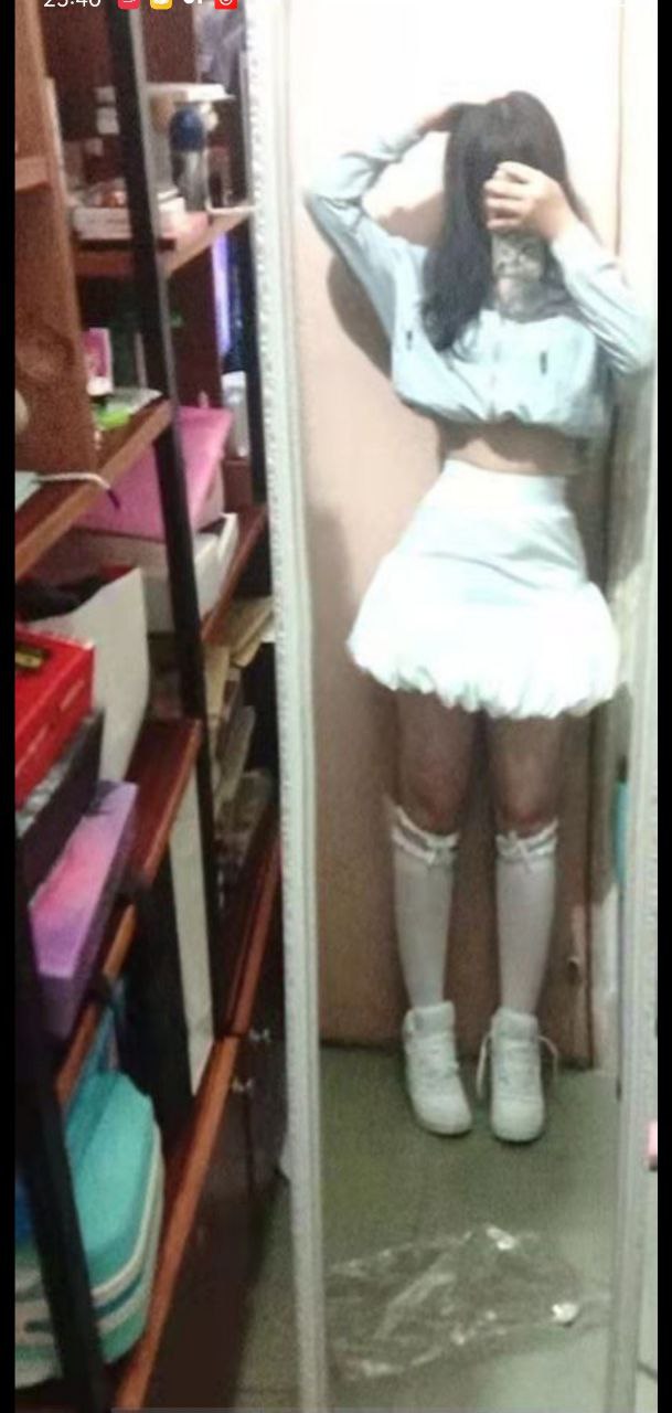 粉嫩大学生无套内射无码卡视频-扒开双腿疯狂进出A片爽爽爽动图 - 小鸡AV校花娇荡吟喘上课