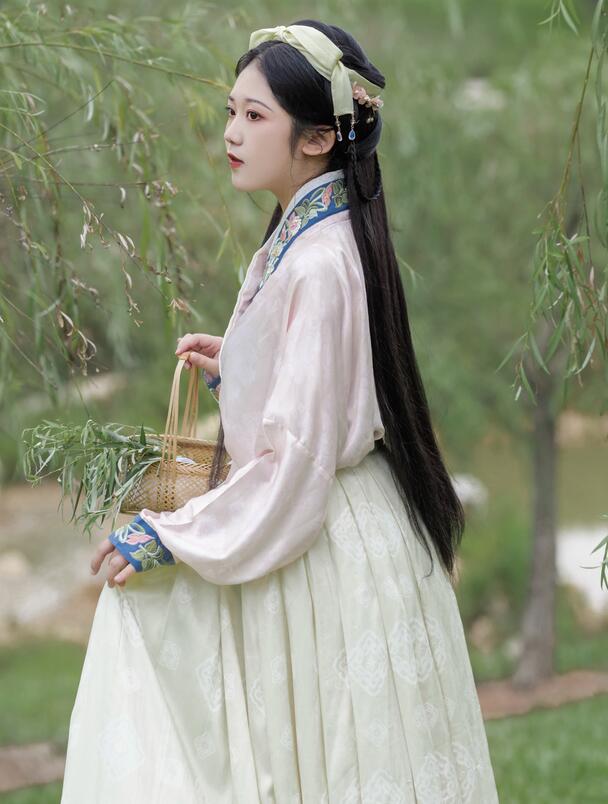 亚洲白色白色永久观看-国产成人不卡亚洲精品91 - 小鸡AV伊人午夜