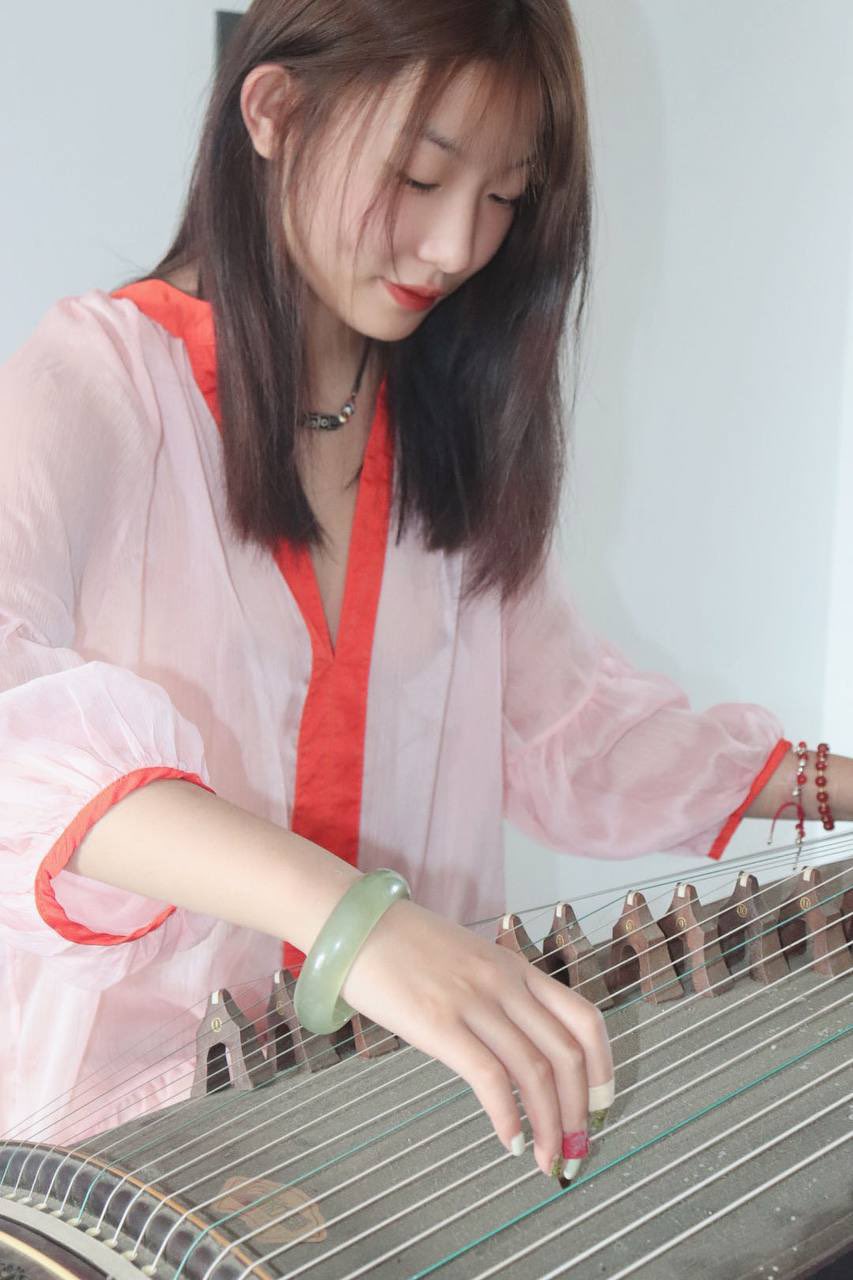 精品国产乱码久久久久久1区2区-亚洲-免费看一区无码无A片 - 小鸡AV呻吟撞击高潮宫交H