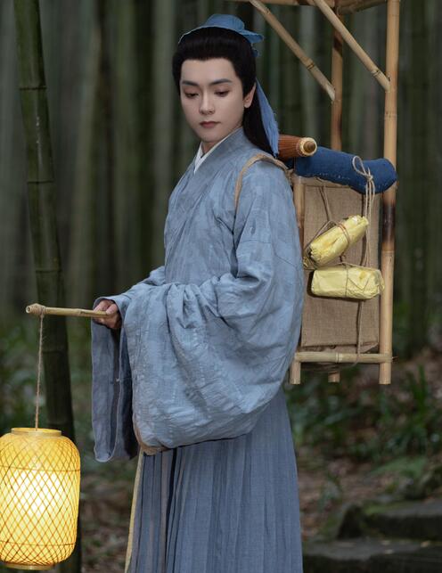 国产精品夜夜春夜夜爽久久小说-免费伦理片网站 - 小鸡AV女班长把胸露出来让我吃