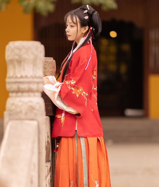 公嗲嗯啊轻点公大ji巴-国产h视频在线观看免费 - 小鸡AV美女伸开两腿让我爽