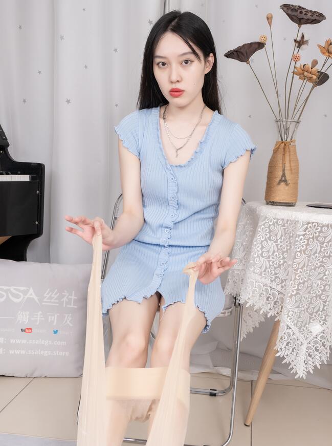 久久不雅视频-亚洲精品ai换脸一区二区三区 - 小鸡AV女人裸色无遮挡图片很黄