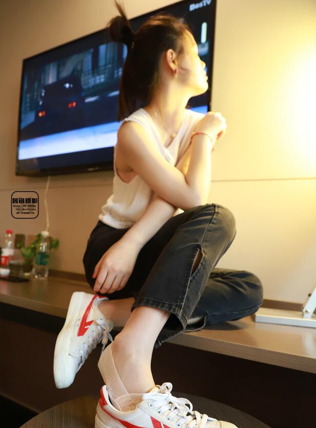 免费看黄网站在线-欧洲特级做A爰片久久毛片A片 - 小鸡AV女人叉开大腿见B