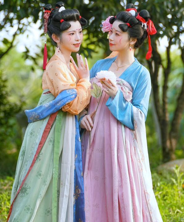 被陌生人强得好爽-99久久点在线精品 - 小鸡AV国产乱码精品一区二区三区四川